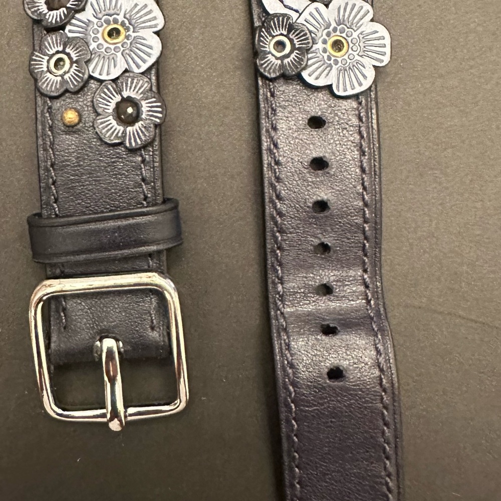 COACH DARK BLUE AND LIGHT BLUE TEA ROSE APPLIQUÉ iWATCH BAND